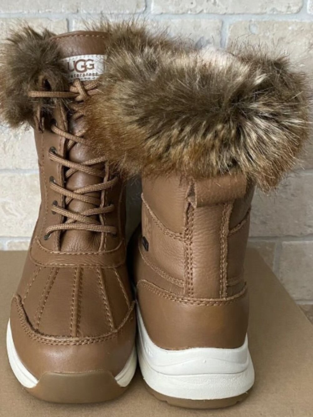 Ugg adirondack boots Size 5